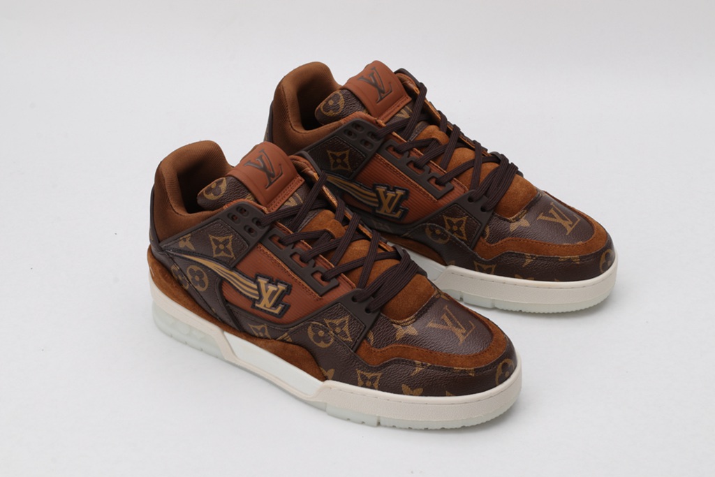 L*V SNEAKER